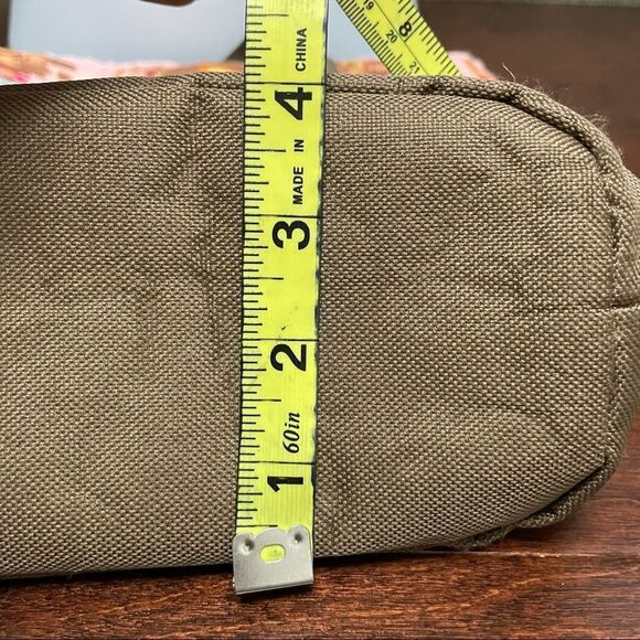 Ellie & Luke Diaper Bag Pink and Khaki Flowers and Hearts - Picture 11 of 12